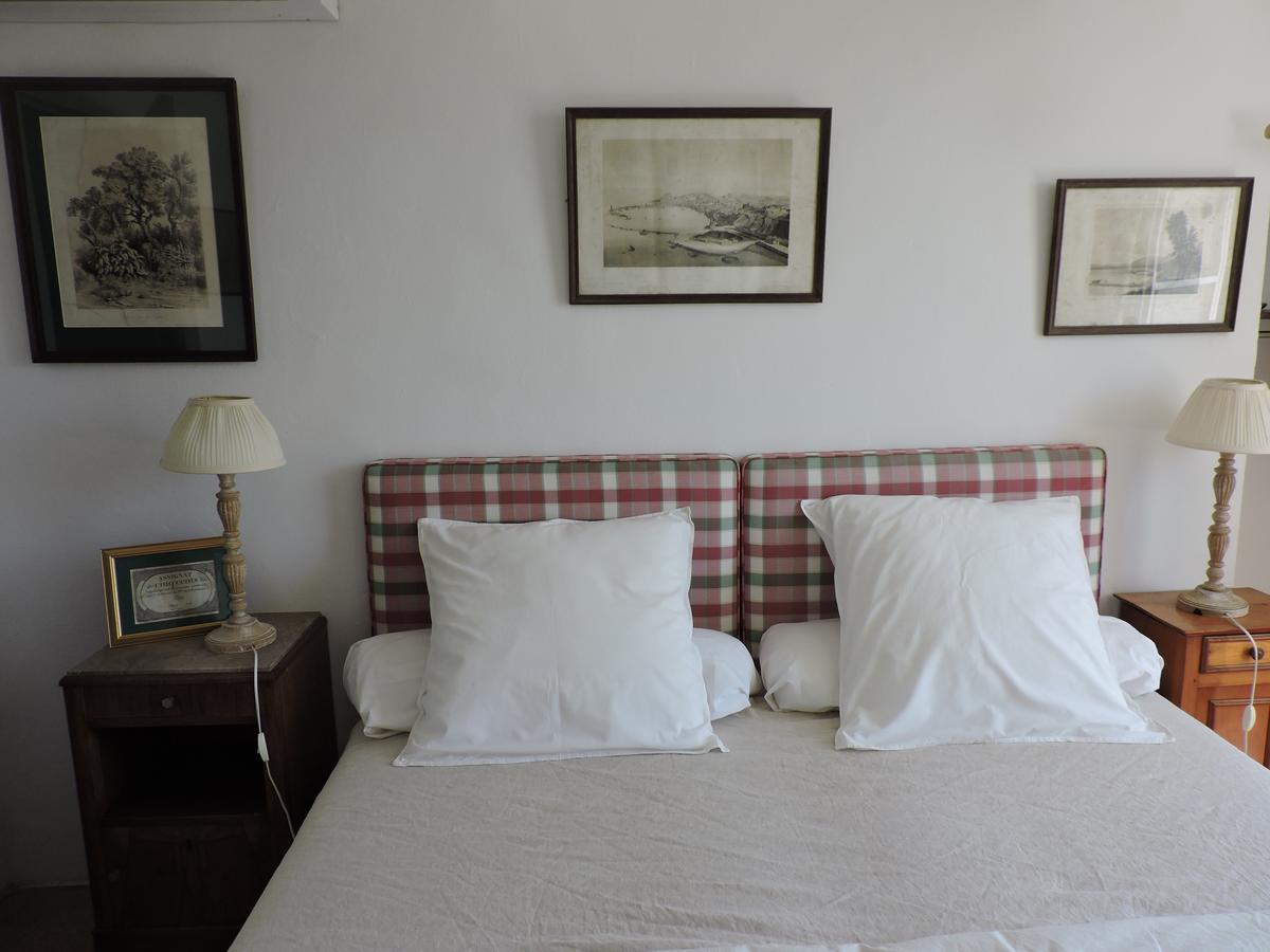 ペルヌ・レ・フォンテーヌ ラ ネスキエール シャンブル ドット Bed & Breakfast エクステリア 写真